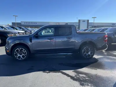 New 2025 Ford Maverick Lariat Crew Cab Truck for sale in St. Joseph MO