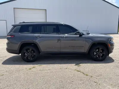Used 2024 Jeep Grand Cherokee L for sale in Grand Island NE