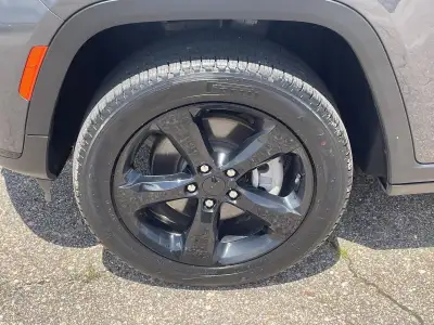 Used 2024 Jeep Grand Cherokee L for sale in Grand Island NE