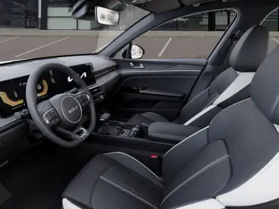 New 2025 Kia K5 for sale in St. Joseph MO