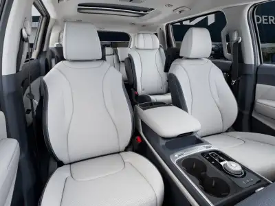 New 2026 Kia Carnival Hybrid for sale in St. Joseph MO