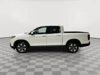 Used 2019 Honda Ridgeline RTL-E Crew Cab Truck for sale in St. Joseph MO Used 2019 Honda Ridgeline RTL-E Crew Cab Truck for sale in St. Joseph MO