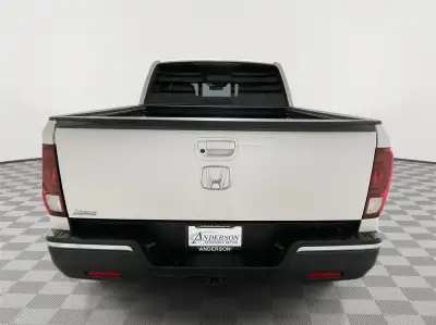 Used 2019 Honda Ridgeline RTL-E Crew Cab Truck for sale in St. Joseph MO Used 2019 Honda Ridgeline RTL-E Crew Cab Truck for sale in St. Joseph MO