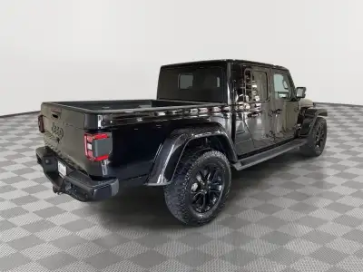 Used 2022 Jeep Gladiator High Altitude Crew Cab Truck for sale in St. Joseph MO Used 2022 Jeep Gladiator High Altitude Crew Cab Truck for sale in St. Joseph MO