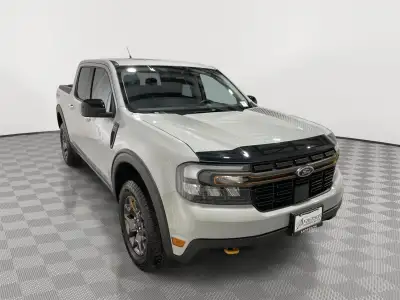 Used 2024 Ford Maverick Lariat Crew Cab Truck for sale in St. Joseph MO Used 2024 Ford Maverick Lariat Crew Cab Truck for sale in St. Joseph MO