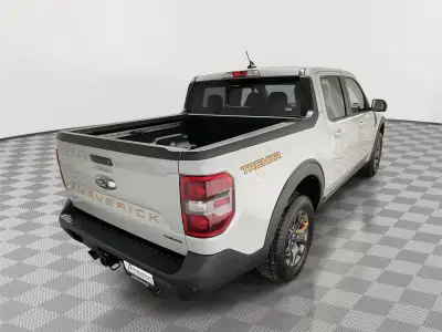Used 2024 Ford Maverick Lariat Crew Cab Truck for sale in St. Joseph MO Used 2024 Ford Maverick Lariat Crew Cab Truck for sale in St. Joseph MO
