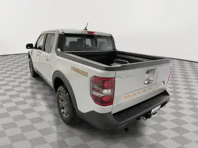 Used 2024 Ford Maverick Lariat Crew Cab Truck for sale in St. Joseph MO Used 2024 Ford Maverick Lariat Crew Cab Truck for sale in St. Joseph MO