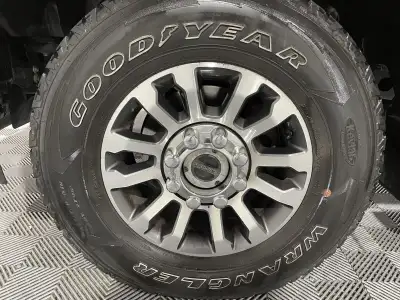 Used 2021 Ford F-350 Super Duty Lariat Extended Cab Truck for sale in St. Joseph MO Used 2021 Ford F-350 Super Duty Lariat Extended Cab Truck for sale in St. Joseph MO