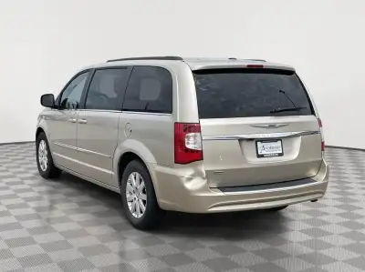 Used 2015 Chrysler Town and Country Touring Minivan for sale in Grand Island NE Used 2015 Chrysler Town and Country Touring Minivan for sale in Grand Island NE