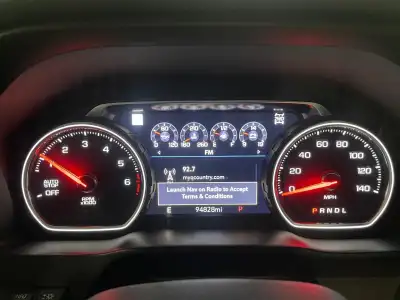 Used 2019 Chevrolet Silverado 1500 High Country Crew Cab Truck for sale in St. Joseph MO Used 2019 Chevrolet Silverado 1500 High Country Crew Cab Truck for sale in St. Joseph MO