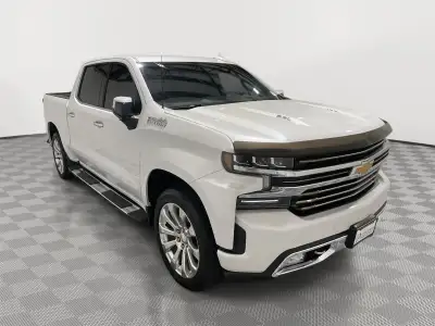 Used 2019 Chevrolet Silverado 1500 High Country Crew Cab Truck for sale in St. Joseph MO Used 2019 Chevrolet Silverado 1500 High Country Crew Cab Truck for sale in St. Joseph MO