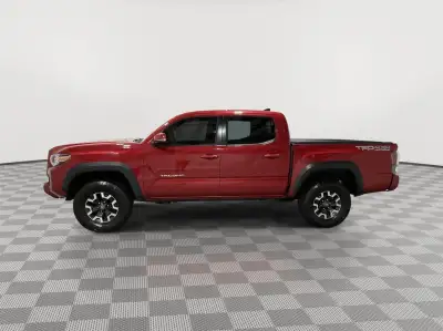 Used 2022 Toyota Tacoma TRD Off Road Double Cab Truck for sale in St. Joseph MO Used 2022 Toyota Tacoma TRD Off Road Double Cab Truck for sale in St. Joseph MO
