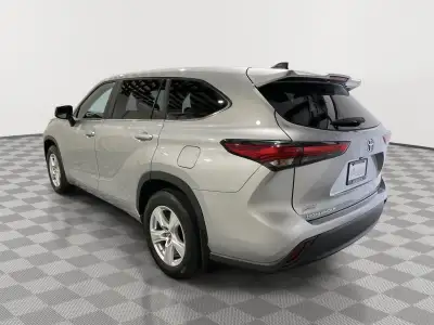 Used 2023 Toyota Highlander L SUV/Crossover for sale in St. Joseph MO Used 2023 Toyota Highlander L SUV/Crossover for sale in St. Joseph MO