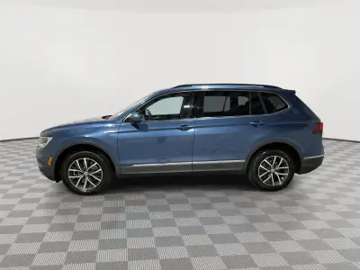 Used 2020 Volkswagen Tiguan SE SUV/Crossover for sale in St. Joseph MO Used 2020 Volkswagen Tiguan SE SUV/Crossover for sale in St. Joseph MO
