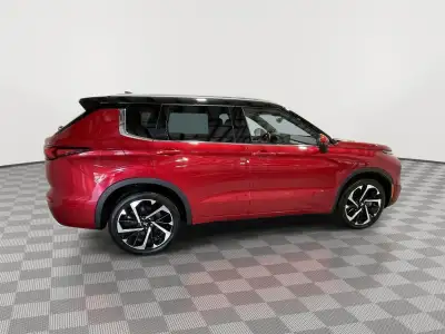 Used 2023 Mitsubishi Outlander SEL SUV/Crossover for sale in St. Joseph MO Used 2023 Mitsubishi Outlander SEL SUV/Crossover for sale in St. Joseph MO